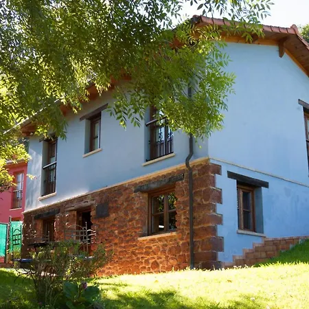 Casa La Pumarada De Villaviciosa * Villaviciosa (Asturias)